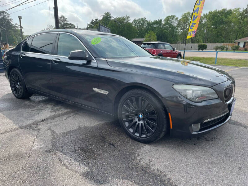 2012 BMW 7 Series for sale at QUALITY PREOWNED AUTO in Houston TX