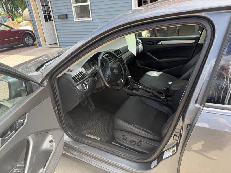 2014 Volkswagen Passat 1.8T Wolfsburg Edition PZEV