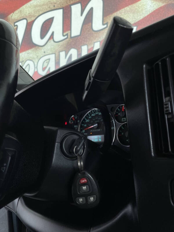 2017 Chevrolet Express LT 3500