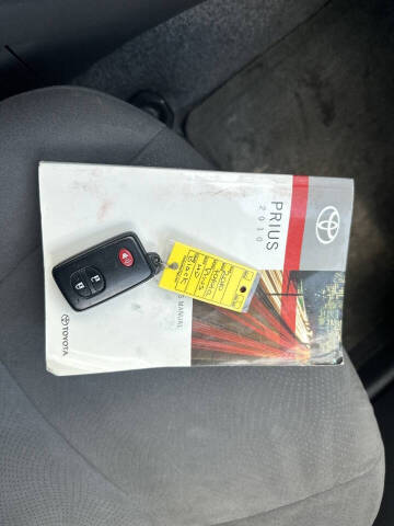 2010 Toyota Prius III