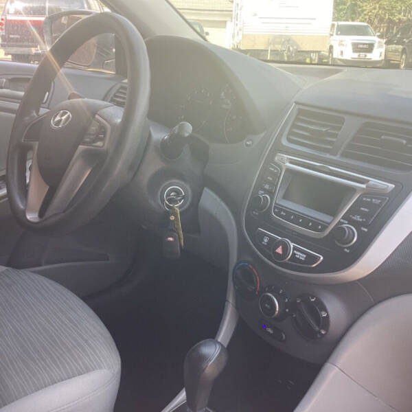 2016 Hyundai Accent SE