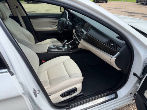 2016 BMW 5 Series 528i