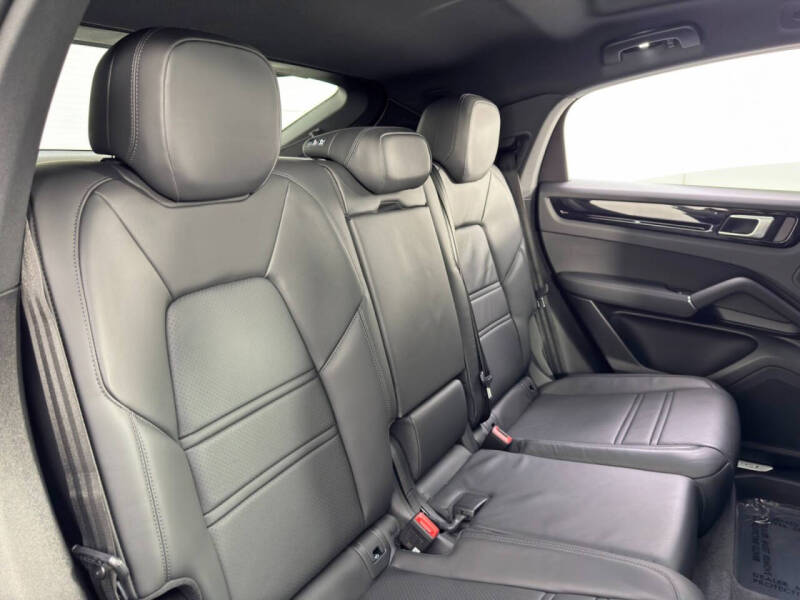 2023 Porsche Cayenne
