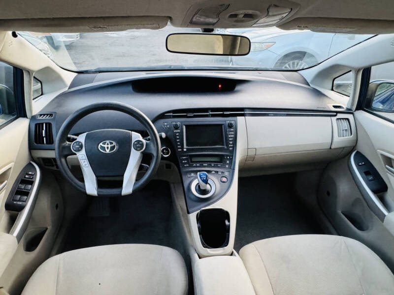 2010 Toyota Prius IV
