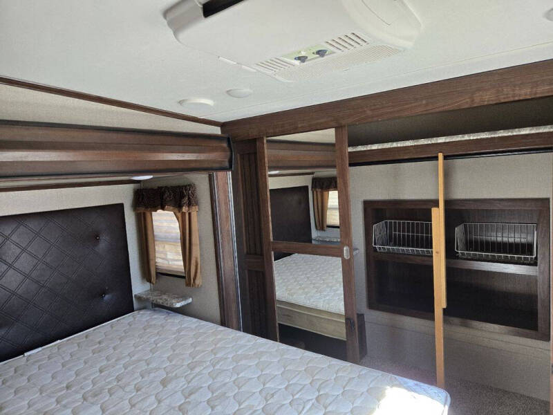 2016 Keystone RV Montana