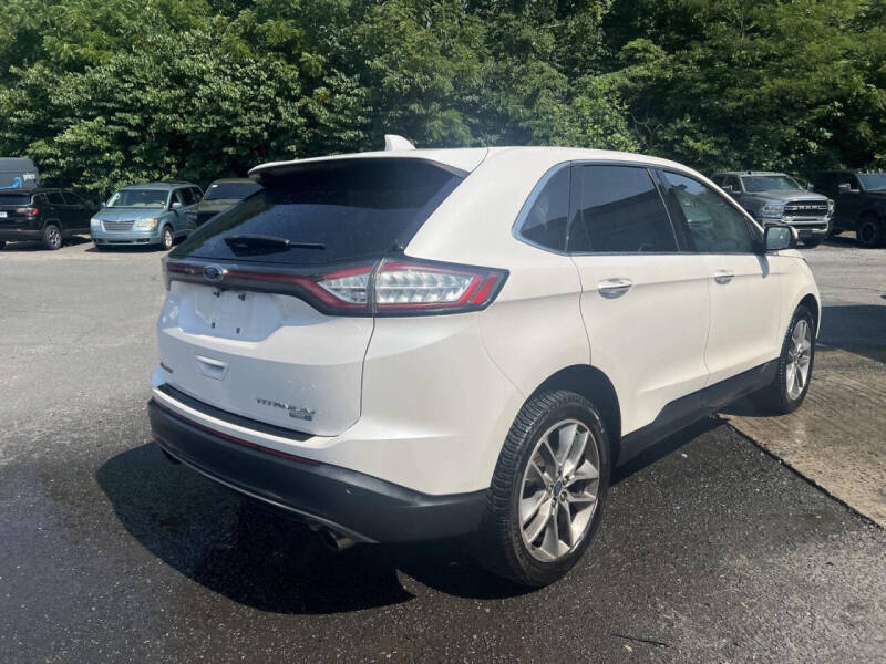 2017 Ford Edge Titanium