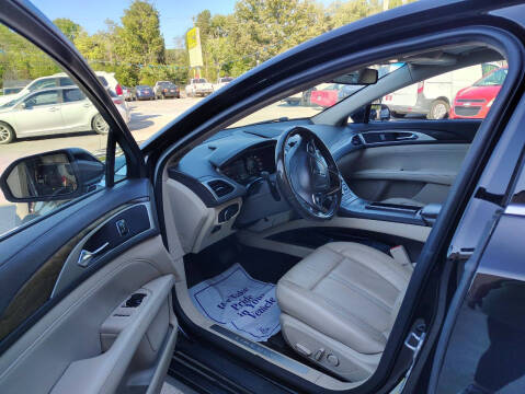 2017 Lincoln MKZ Select