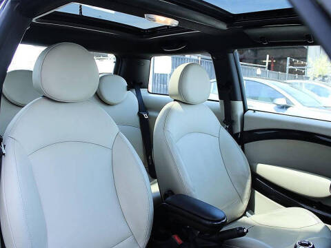 2011 MINI Cooper John Cooper Works