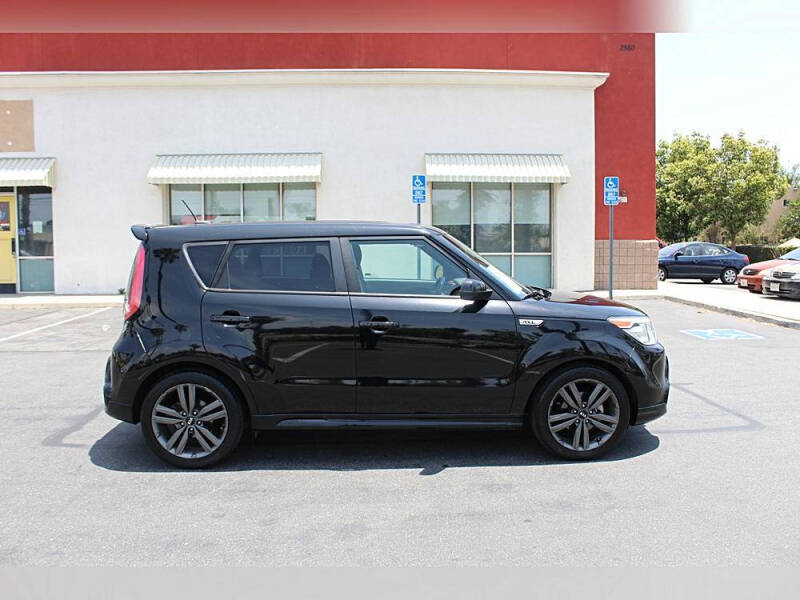 2016 Kia Soul +