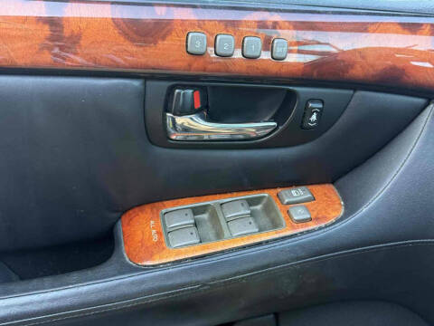 2005 Lexus LS 430