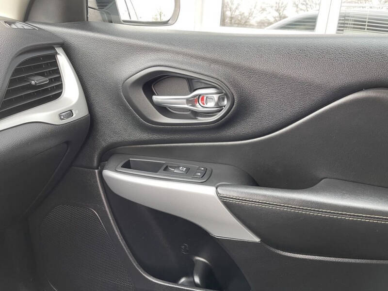 2018 Jeep Cherokee Latitude Plus