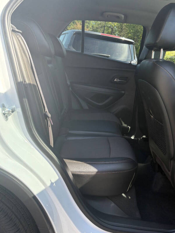 2017 Chevrolet Trax LT - Photo 27