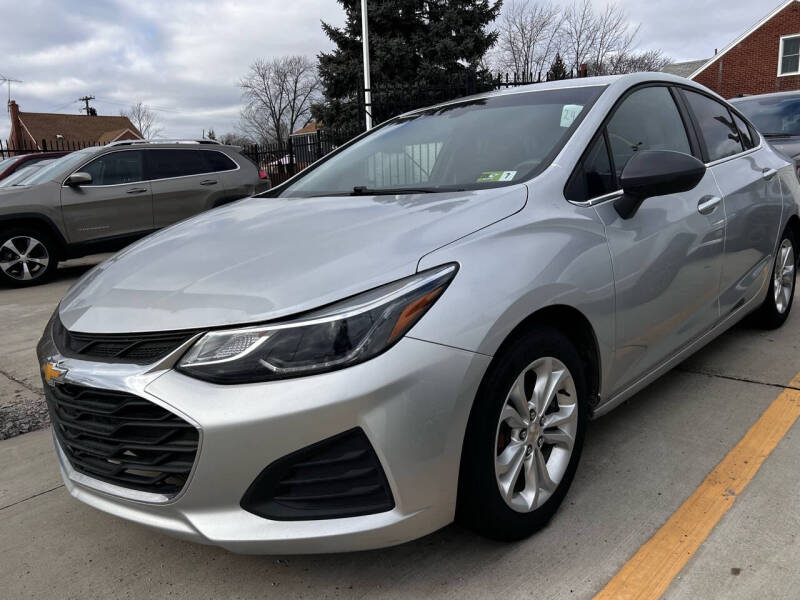 2019 Chevrolet Cruze for sale at Julian Auto Sales in Warren MI