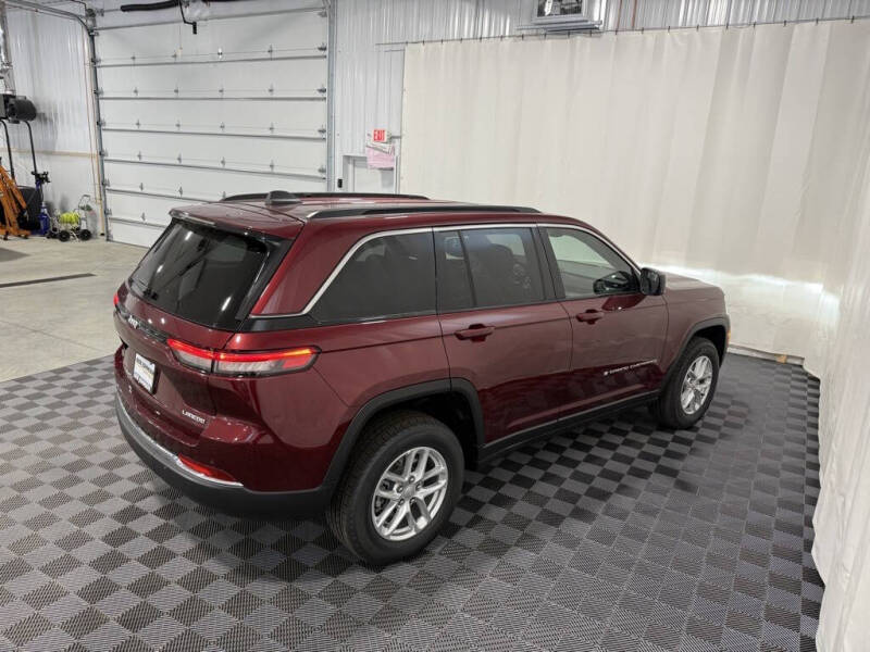 2025 Jeep Grand Cherokee Laredo X