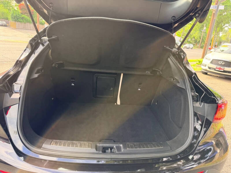2018 Infiniti QX30