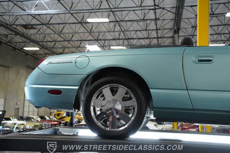 2002 Ford Thunderbird Deluxe
