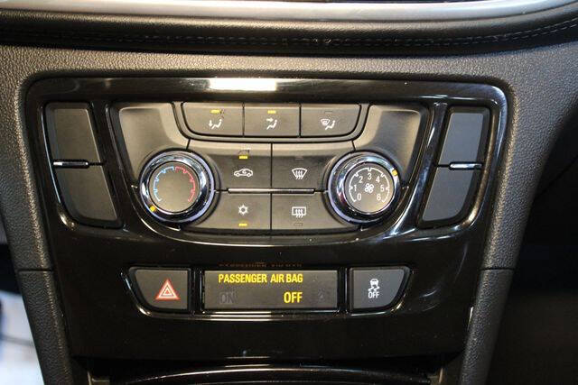 Blue 2020 Buick Encore Preferred Preferred 4dr Crossover 25