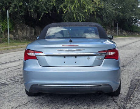2012 Chrysler 200 Touring