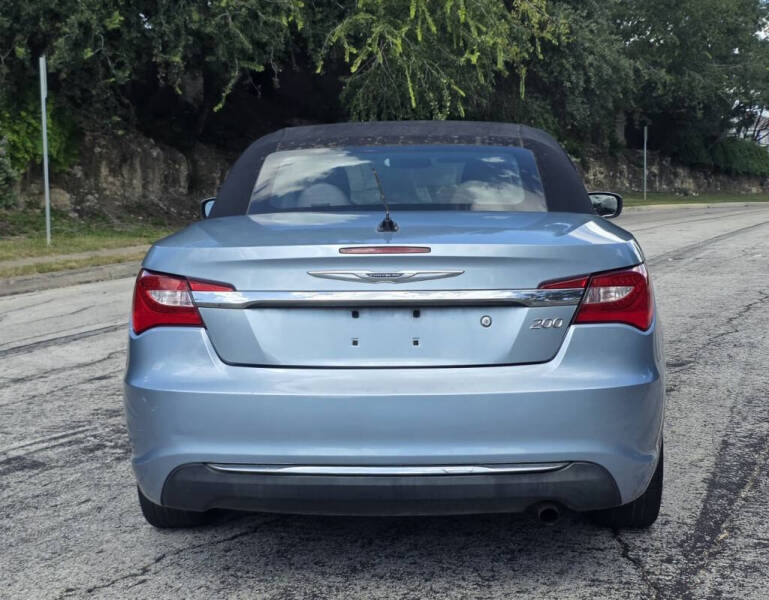 2012 Chrysler 200 Touring