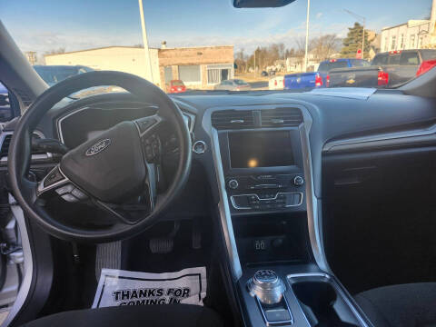 2019 Ford Fusion Hybrid SE