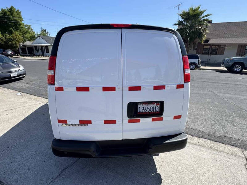 2021 Chevrolet Express 2500