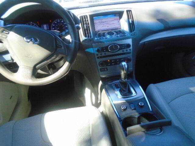 2015 Infiniti Q40