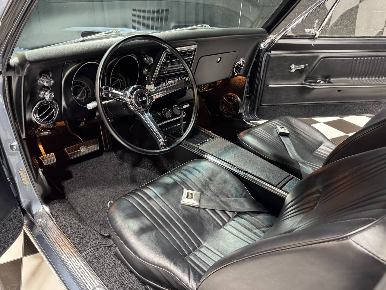 1967 Chevrolet Camaro 3