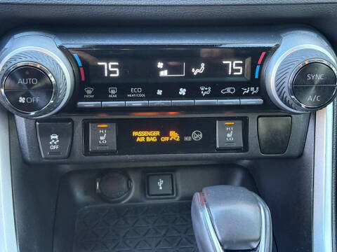 2021 Toyota RAV4 Hybrid XLE Premium