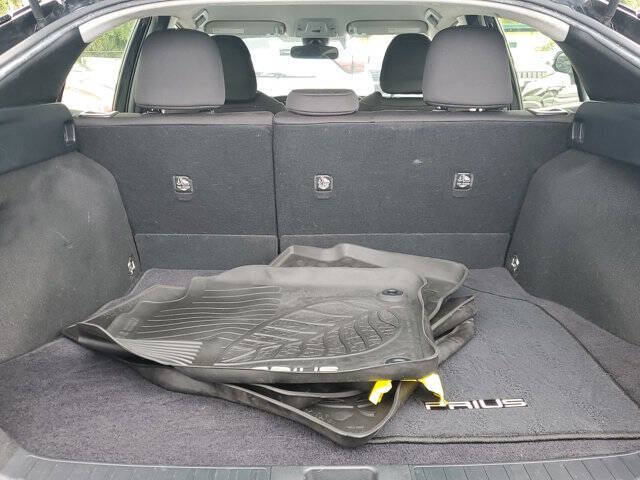 2020 Toyota Prius LE