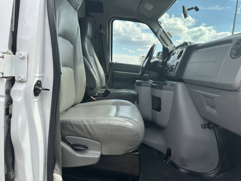 2011 Ford E-Series E-150