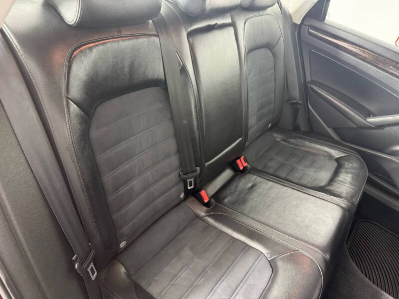 2014 Volkswagen Passat 2.0L TDI SEL Premium