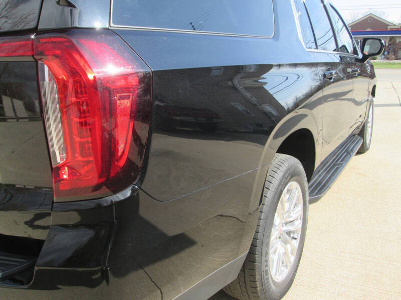 2023 GMC Yukon XL SLE