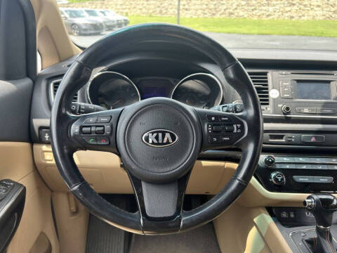 2017 Kia Sedona LX