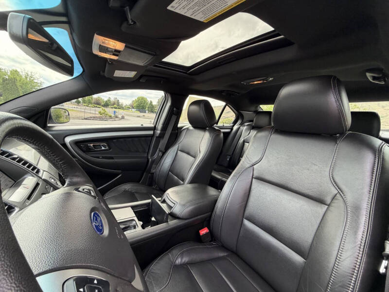 2017 Ford Taurus SEL
