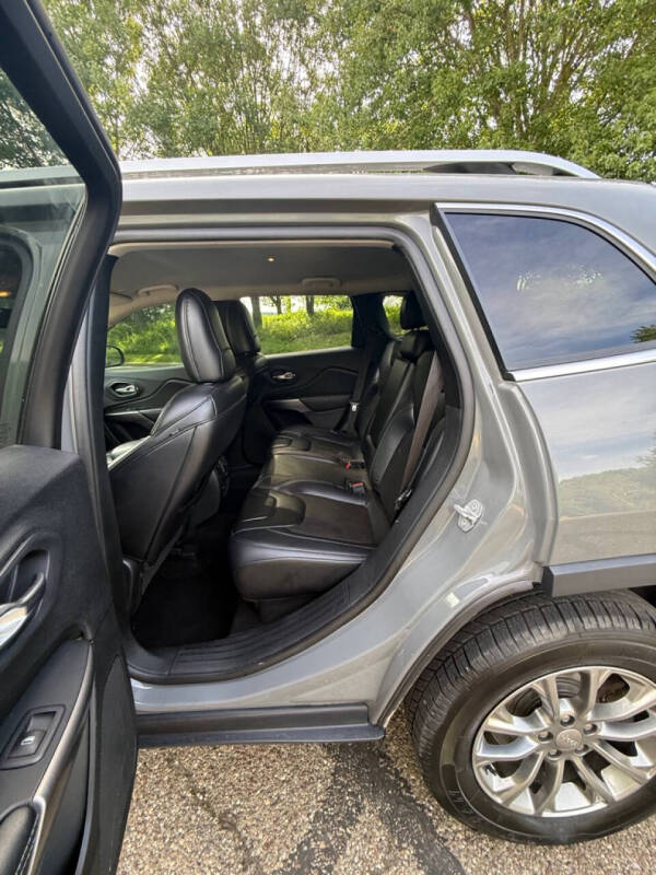 2019 Jeep Cherokee Latitude Plus
