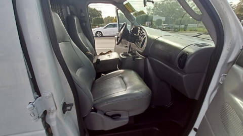 2005 Ford E-Series E-250