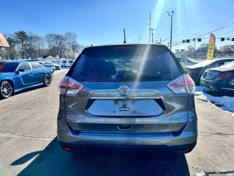 2016 Nissan Rogue SV