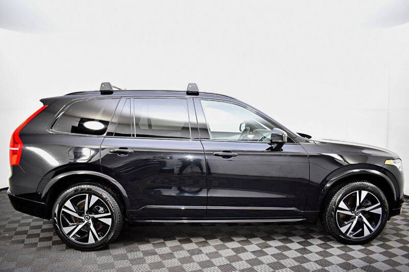 2022 Volvo XC90 Recharge T8 R-Design
