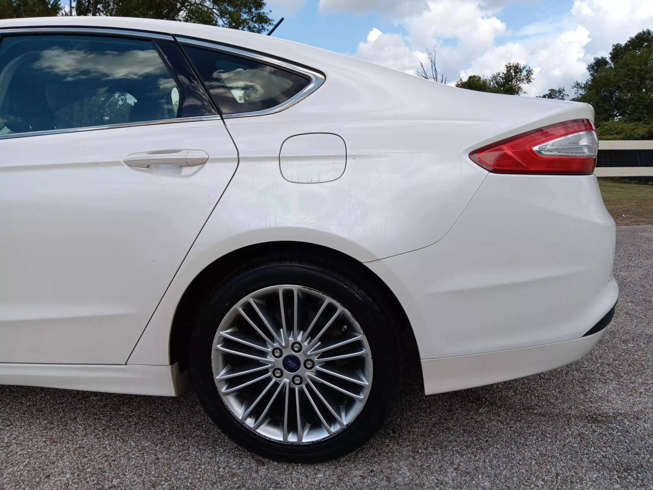 2014 Ford Fusion for sale at AUTOPLUG 360 in Stafford, TX