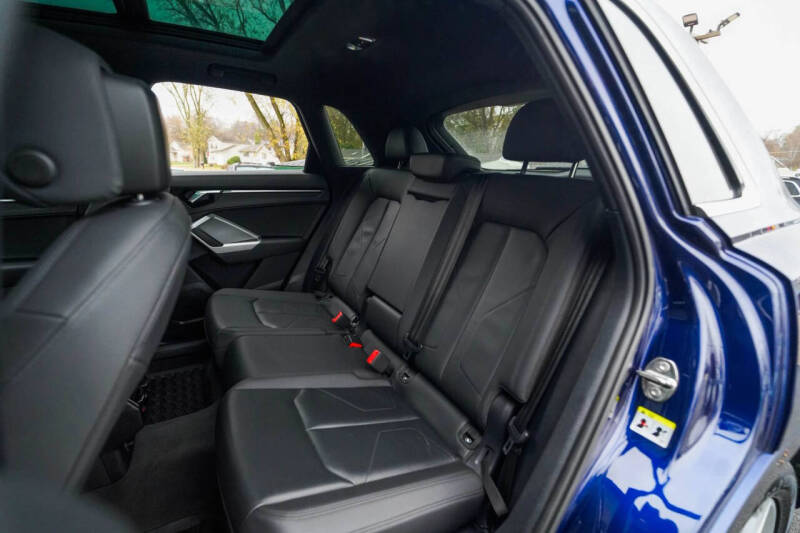 2022 Audi Q3 quattro S line Premium 45 TFSI