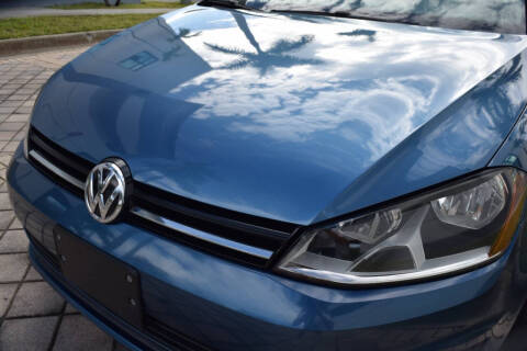 2015 Volkswagen Golf TDI SE