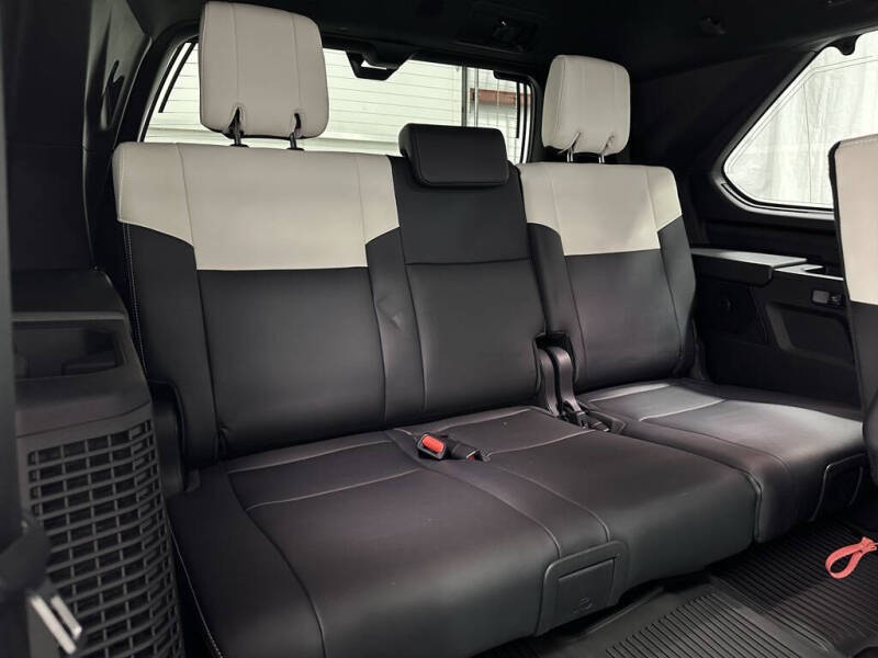 2024 Toyota Sequoia Capstone