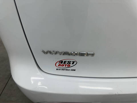 2020 Chrysler Voyager LXi