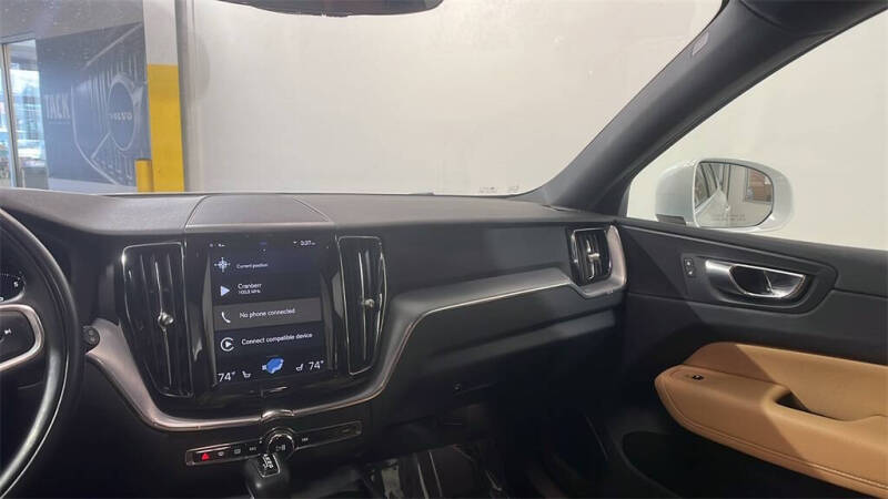 2018 Volvo XC60 T6 Momentum