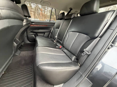 2010 Subaru Outback 2.5i Limited