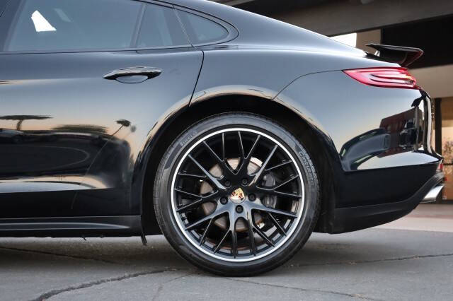 2019 Porsche Panamera