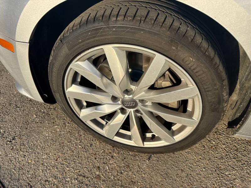 2017 Audi A4 2.0T quattro Premium