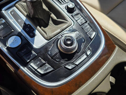 2012 Audi Q5 2.0T quattro Premium Plus