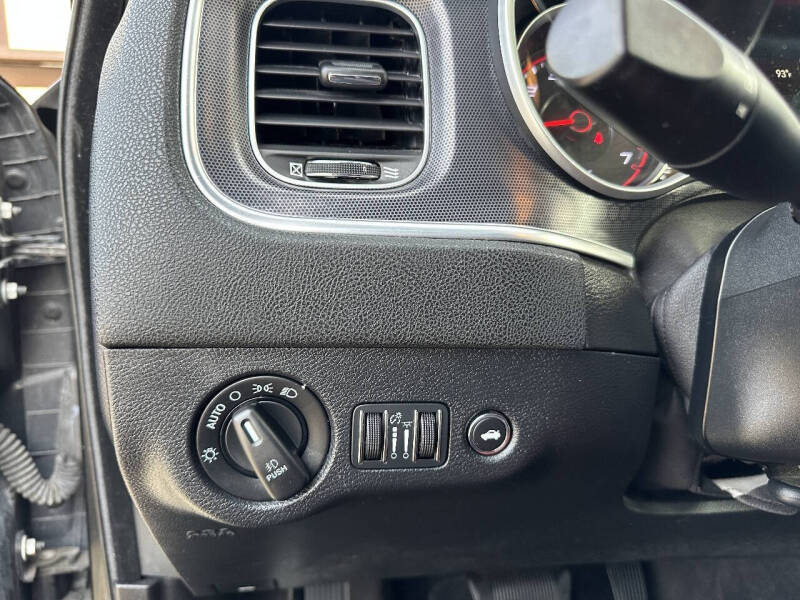 2016 Dodge Charger SXT