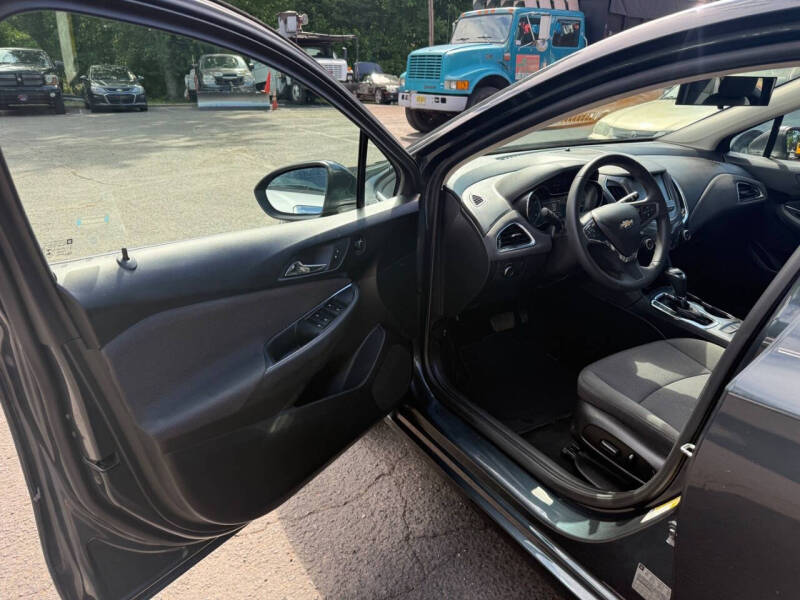 2017 Chevrolet Cruze LT Auto